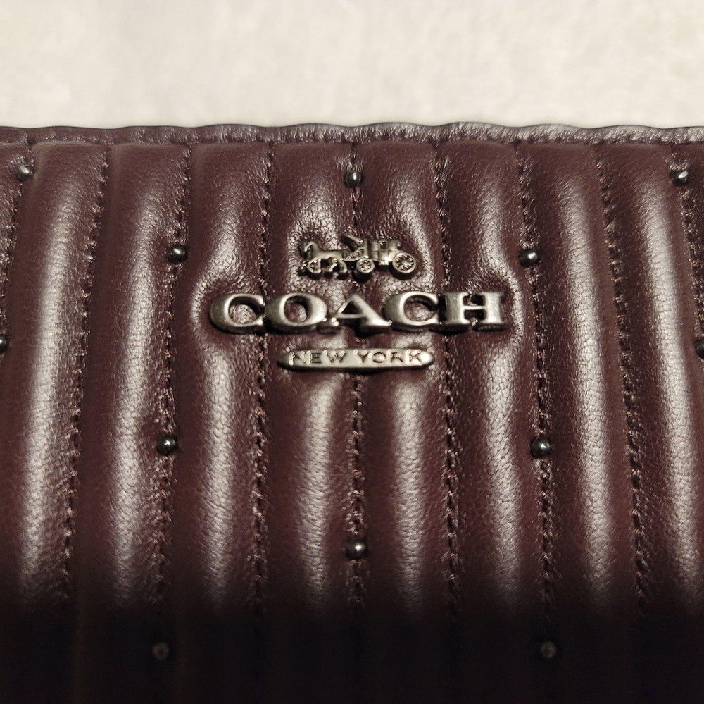 NWT COACH Medium ID zip around wallet - Picture 3 of 8